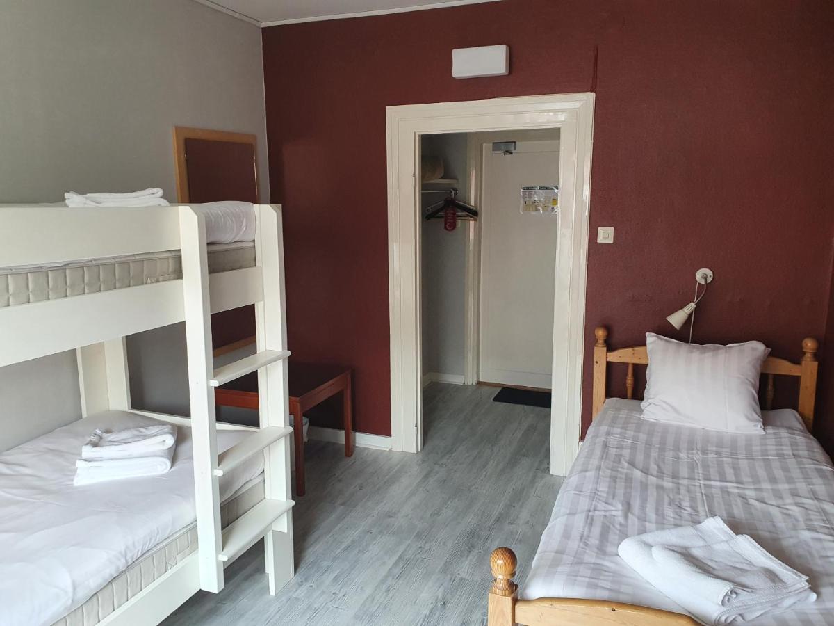 Saga Hotell Бурленге Экстерьер фото